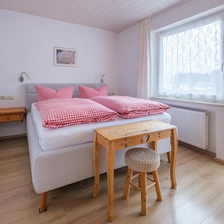 Alpenflora Ferienwohnungen Офтершванг Екстериор снимка